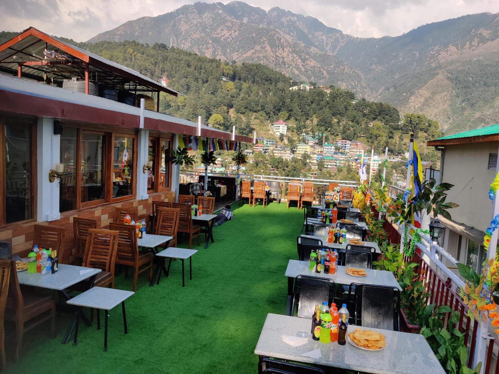Hotel Akash McLeod Ganj Exterior foto