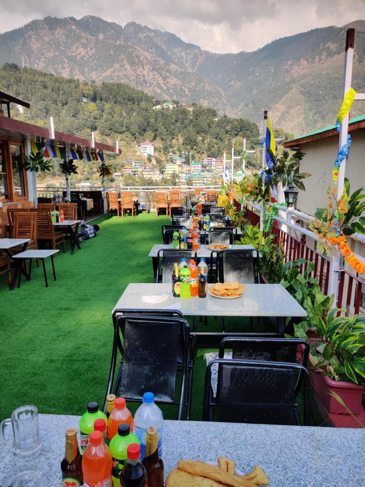 Hotel Akash McLeod Ganj Exterior foto