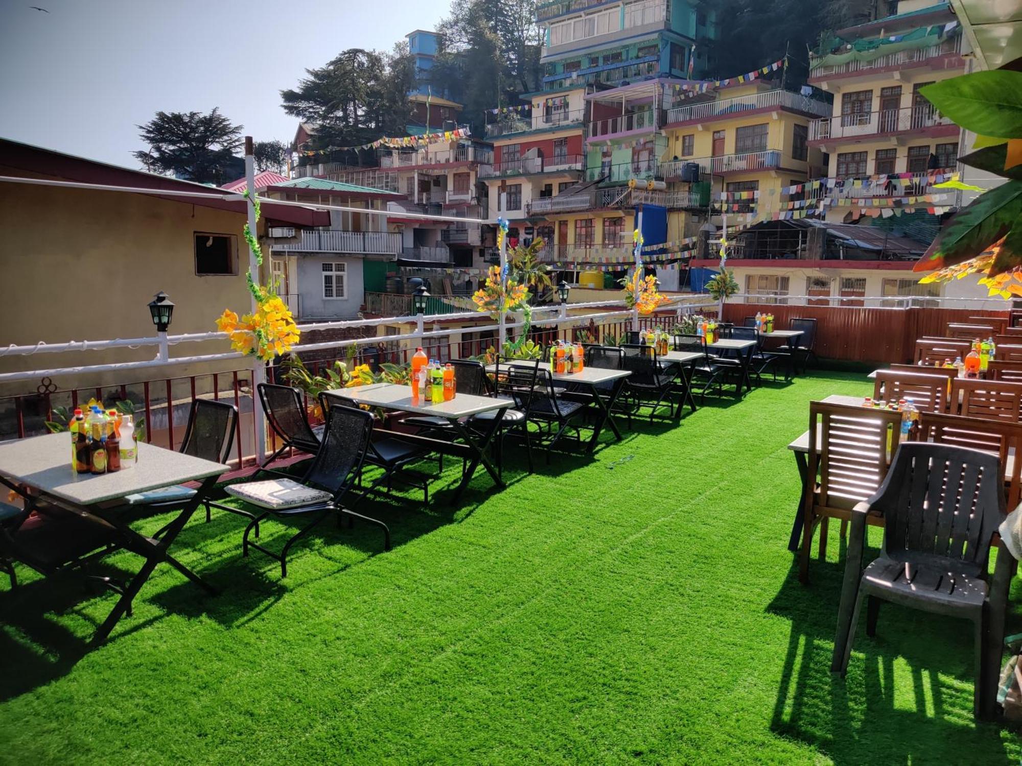 Hotel Akash McLeod Ganj Exterior foto